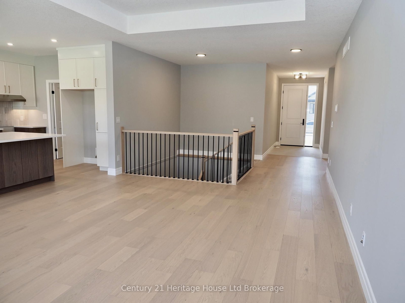 28 Sycamore Drive • Tillsonburg, ON photo 11