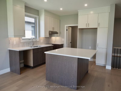 28 Sycamore Drive • Tillsonburg, ON photo 6