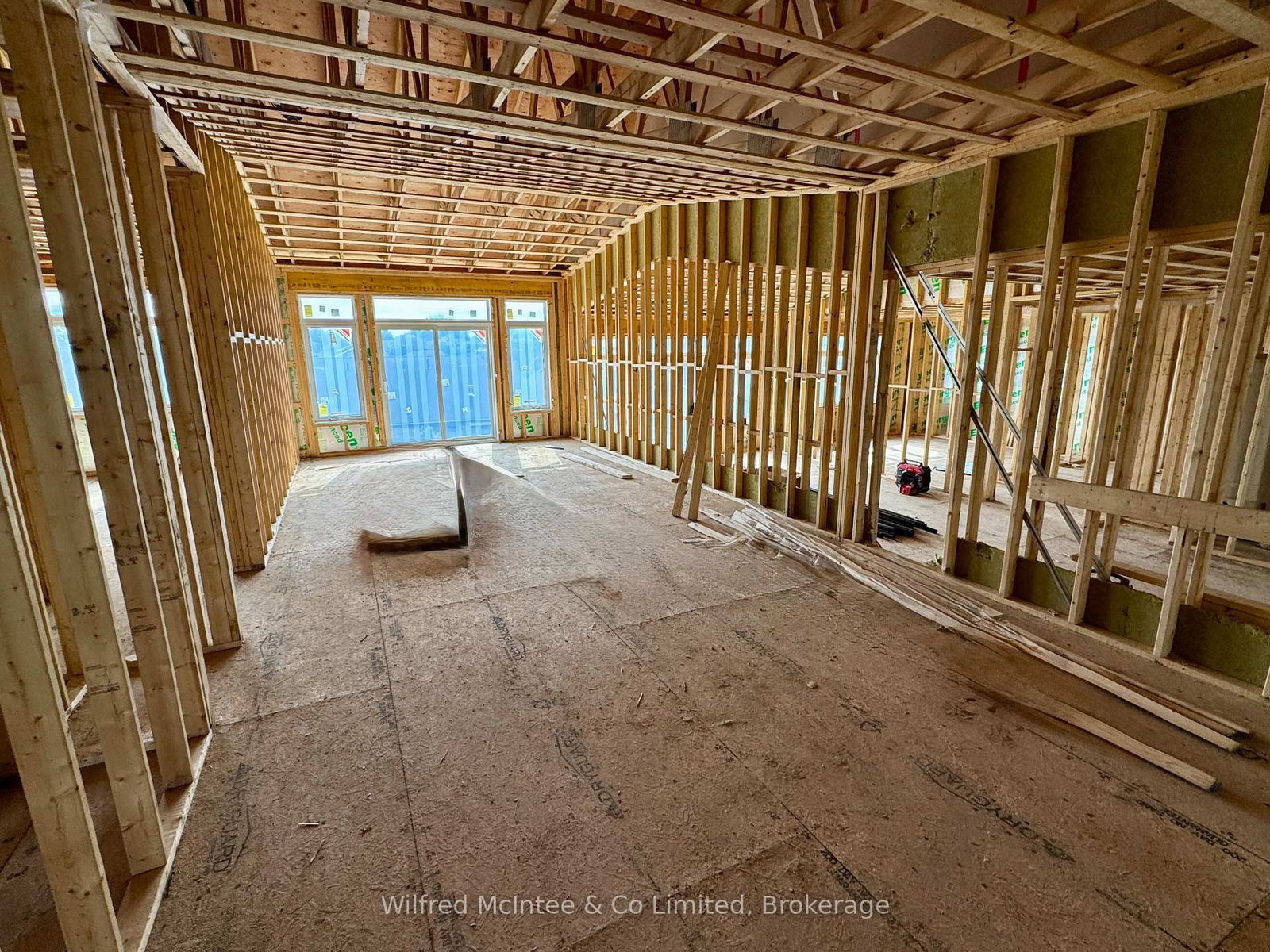 132 Devinwood Avenue • Brockton, ON photo 2