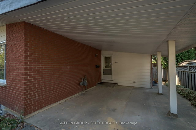 1566 Nairn Avenue