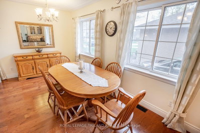 374 GRIFFITH Street • London South, ON photo 9