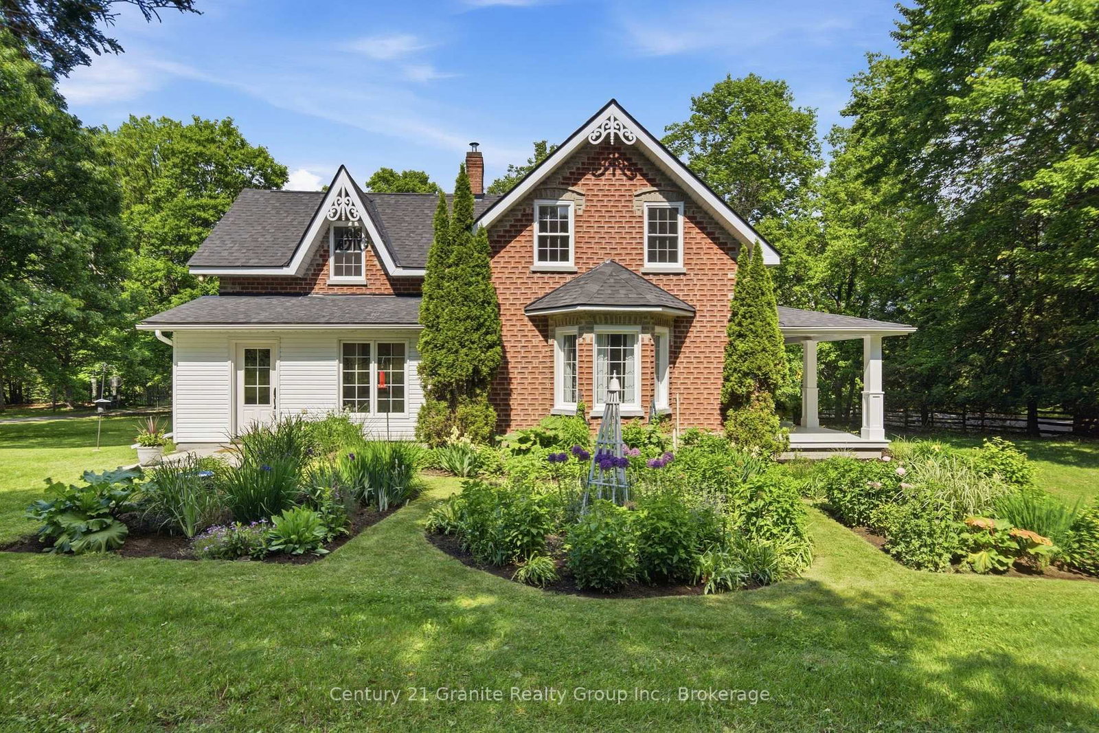 1515 North Shore Road • Algonquin Highlands, ON photo 2
