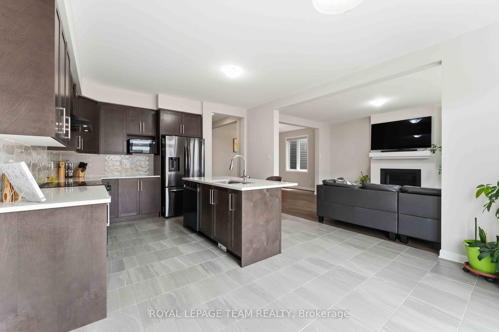 332 Elsie Macgill Walk • Kanata, ON photo 16
