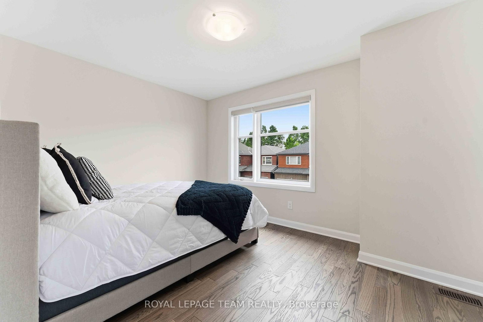332 Elsie Macgill Walk • Kanata, ON photo 32
