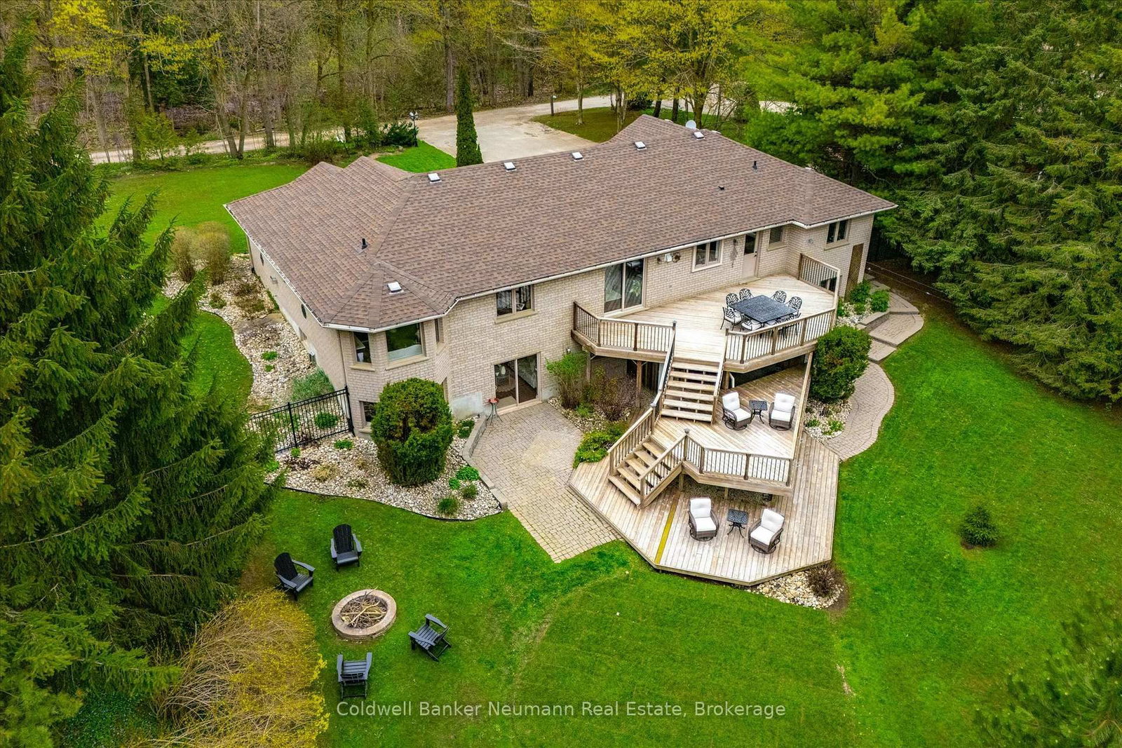 25 Riverview Drive • Centre Wellington, ON photo 48