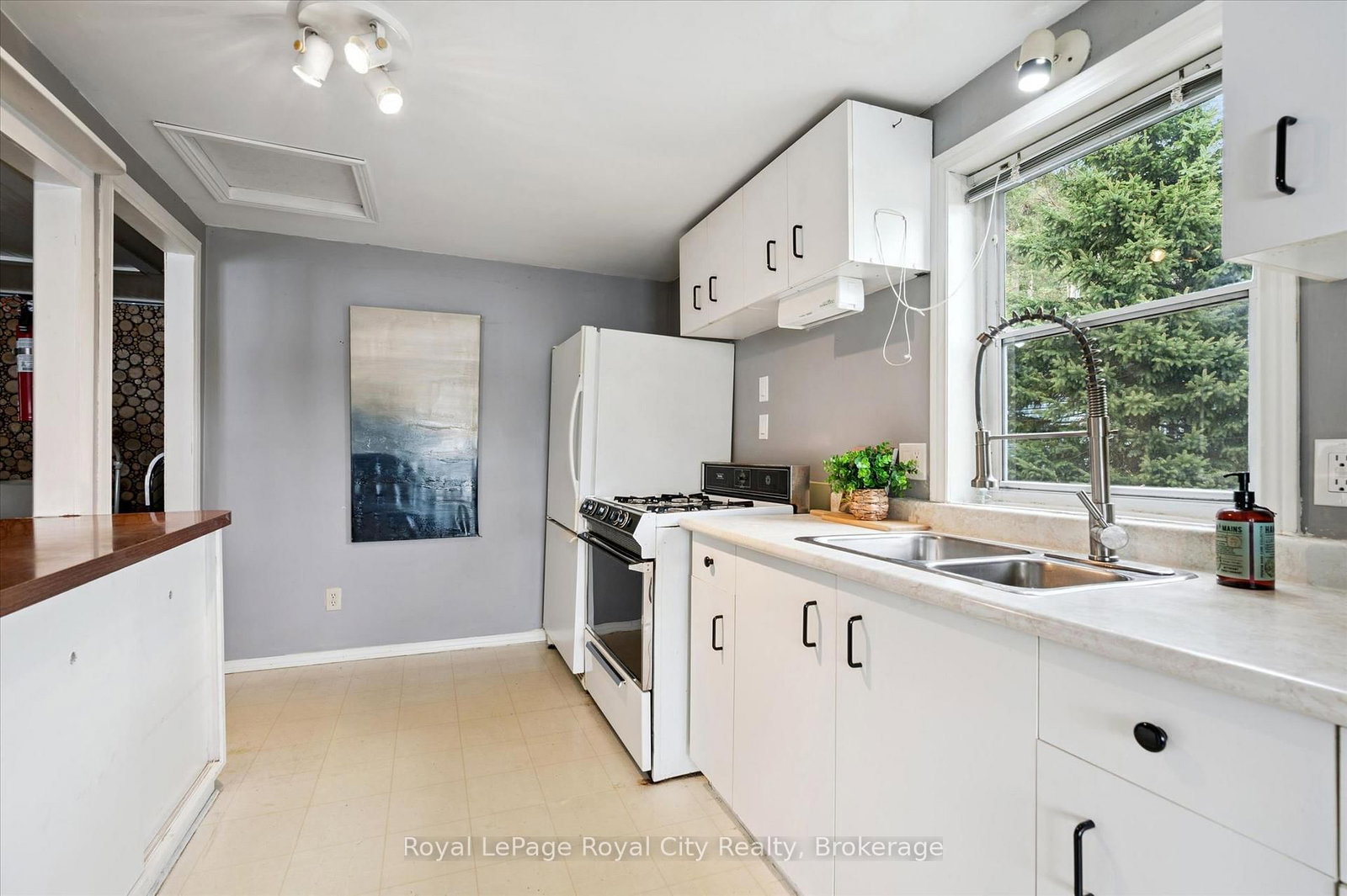 335 Third Street • Centre Wellington, ON photo 12