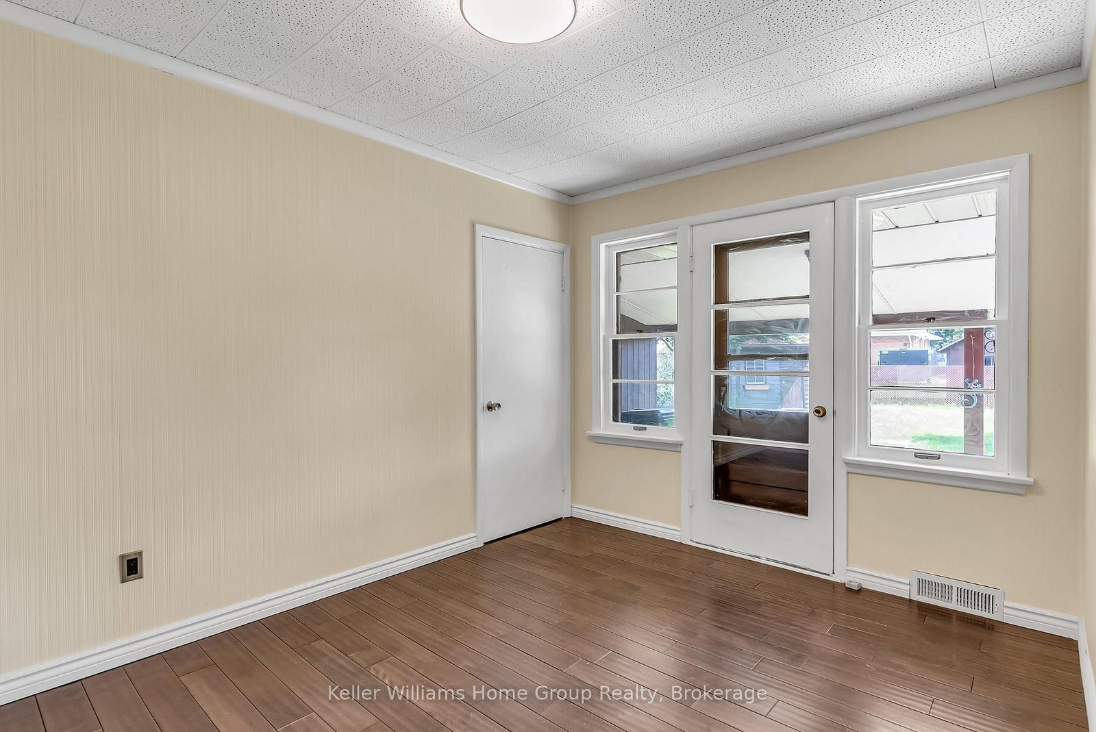 58 Reyburn Avenue • Kitchener, ON photo 23
