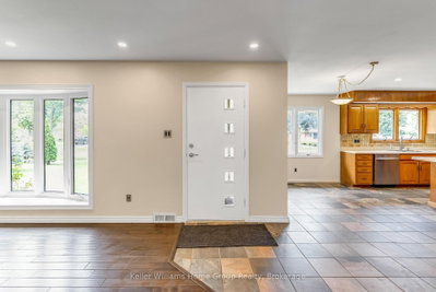 58 Reyburn Avenue • Kitchener, ON photo 8