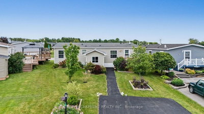 4 Hickory Hollow