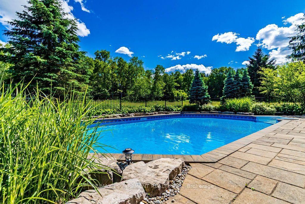 1048 REGIONAL ROAD 97 • Hamilton, ON photo 38
