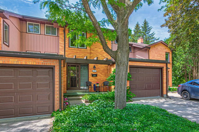 13 - 206 Candlewood Crescent