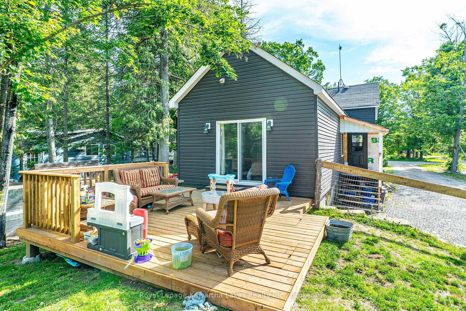 Listing Image 7