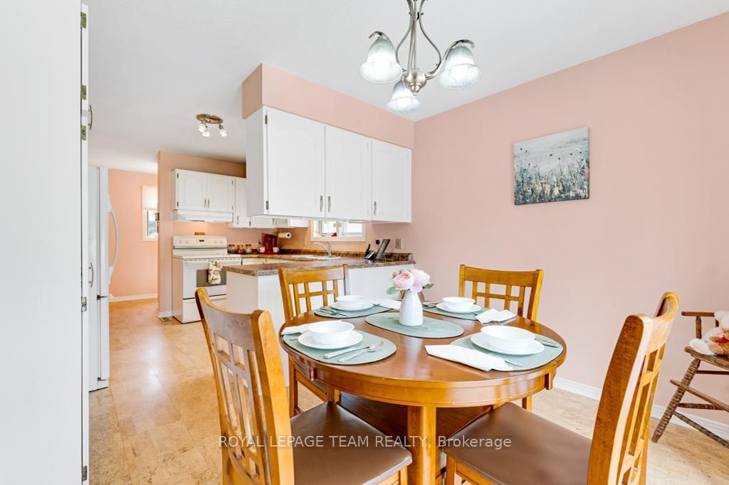17 MARIC Trail • North Grenville, ON photo 16