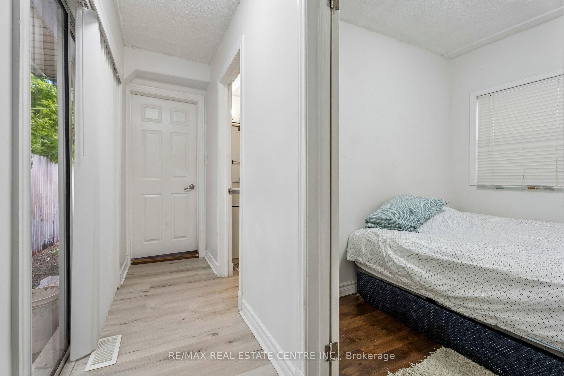 43 Whitfield Avenue