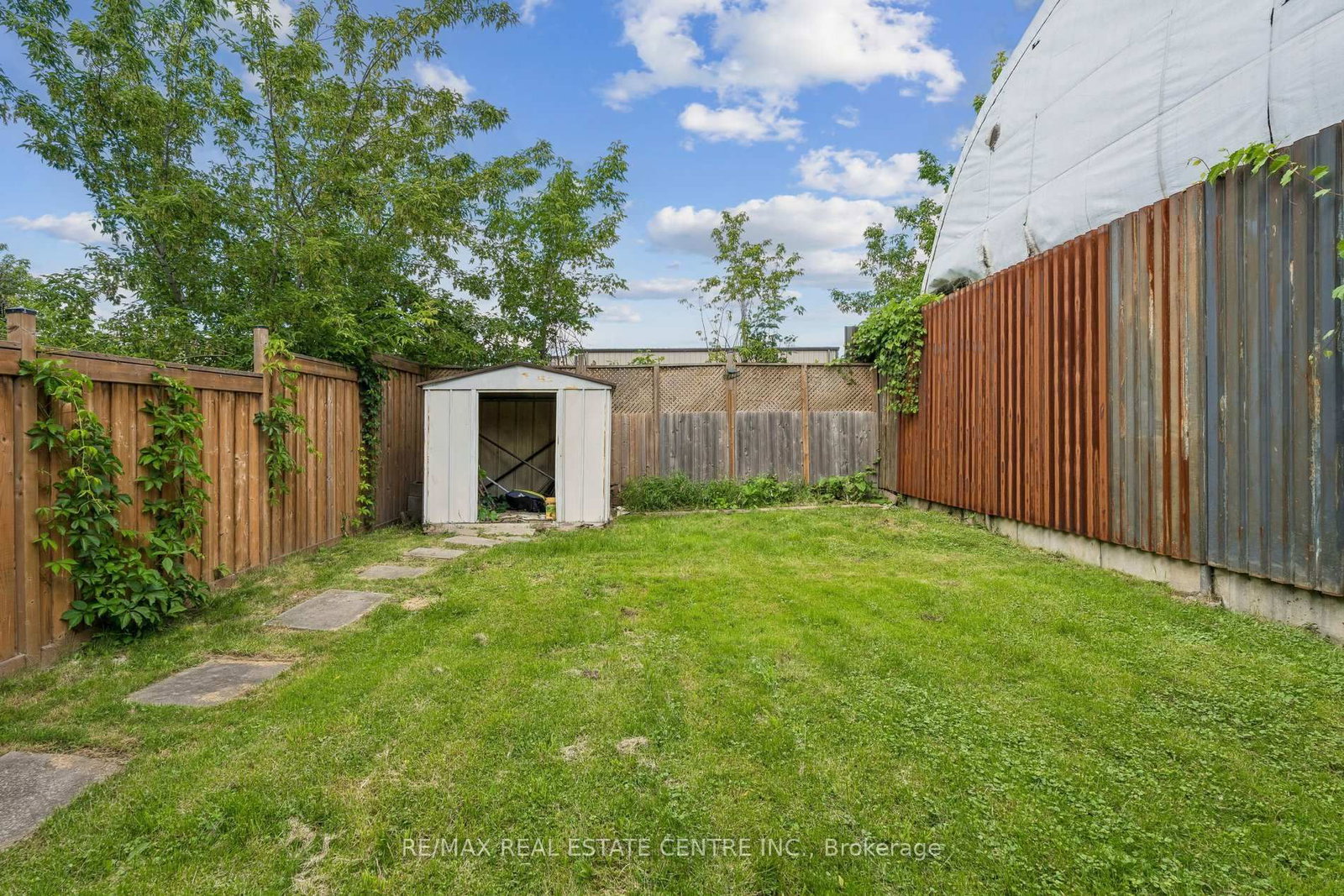 Listing Image 50