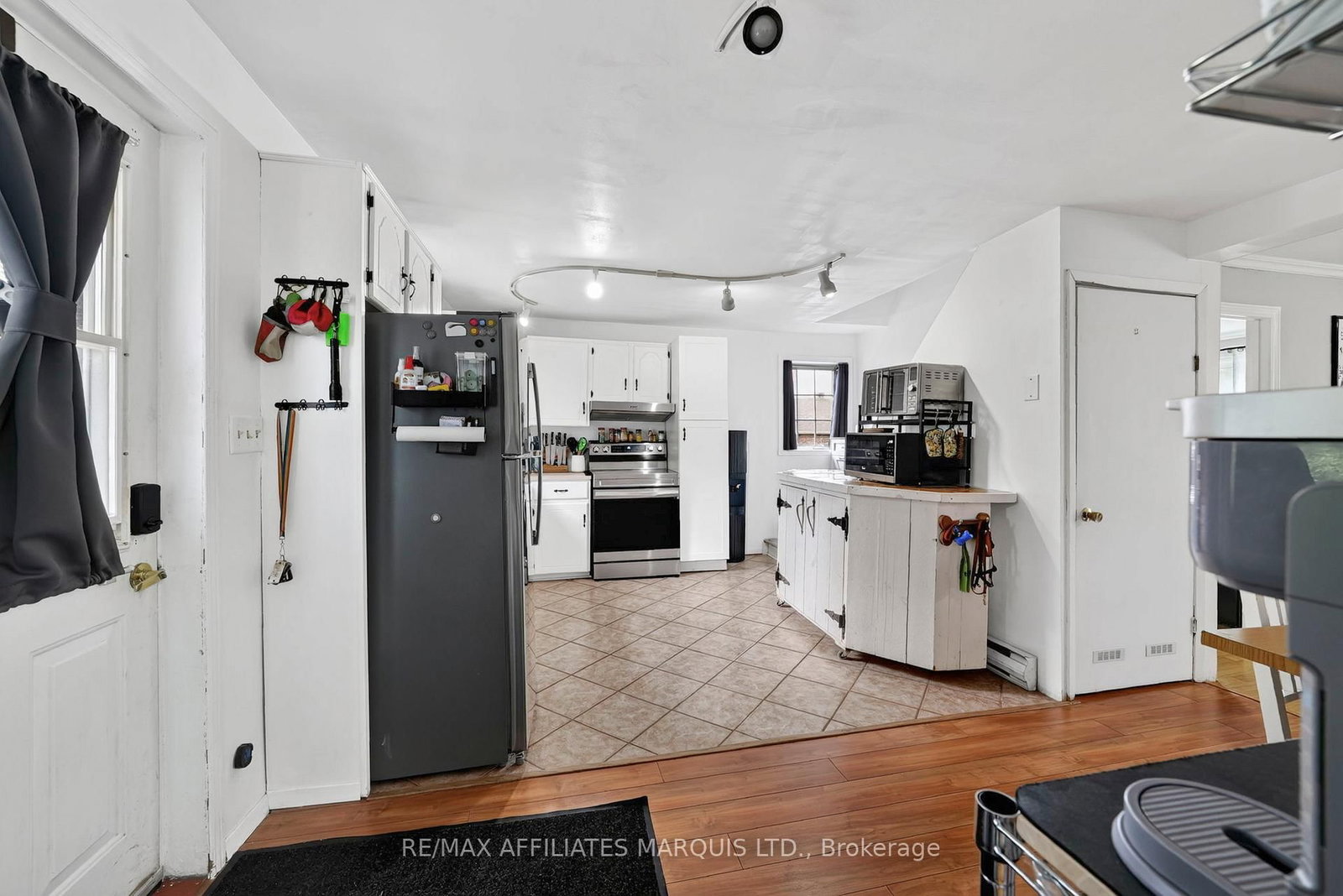 928 Pacific Lane • Cornwall, ON photo 3