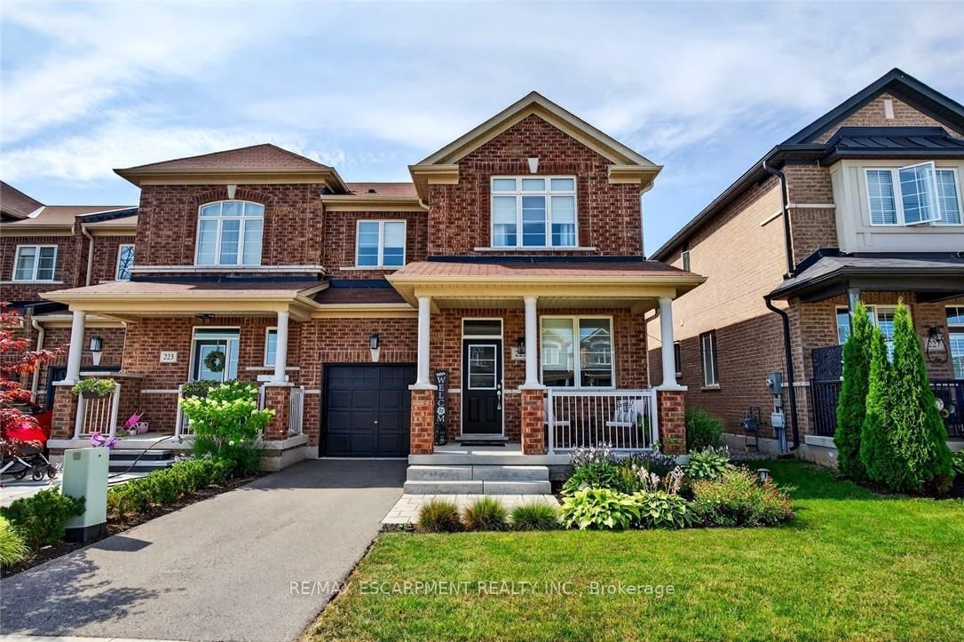225 Skinner Road • Hamilton, ON photo 1