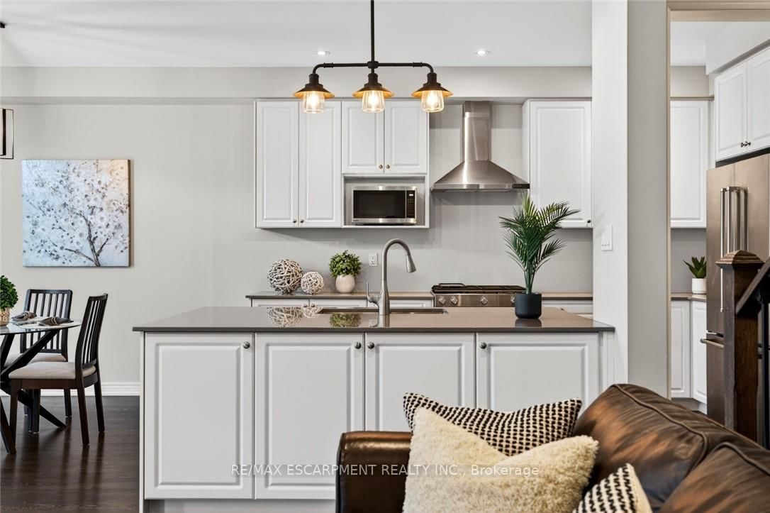 225 Skinner Road • Hamilton, ON photo 6