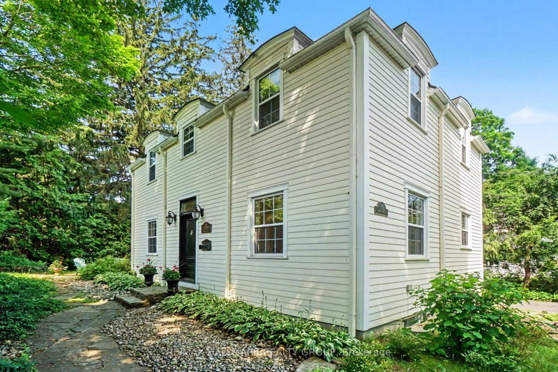171 Minto Place