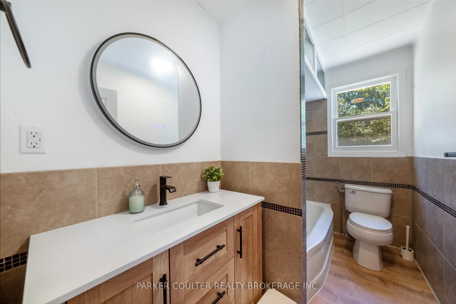 85 W Evans Avenue • Gravenhurst, ON photo 21