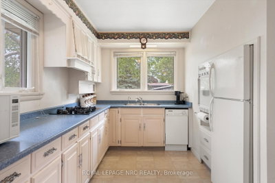 6502 Brock Street • Niagara Falls, ON photo 8
