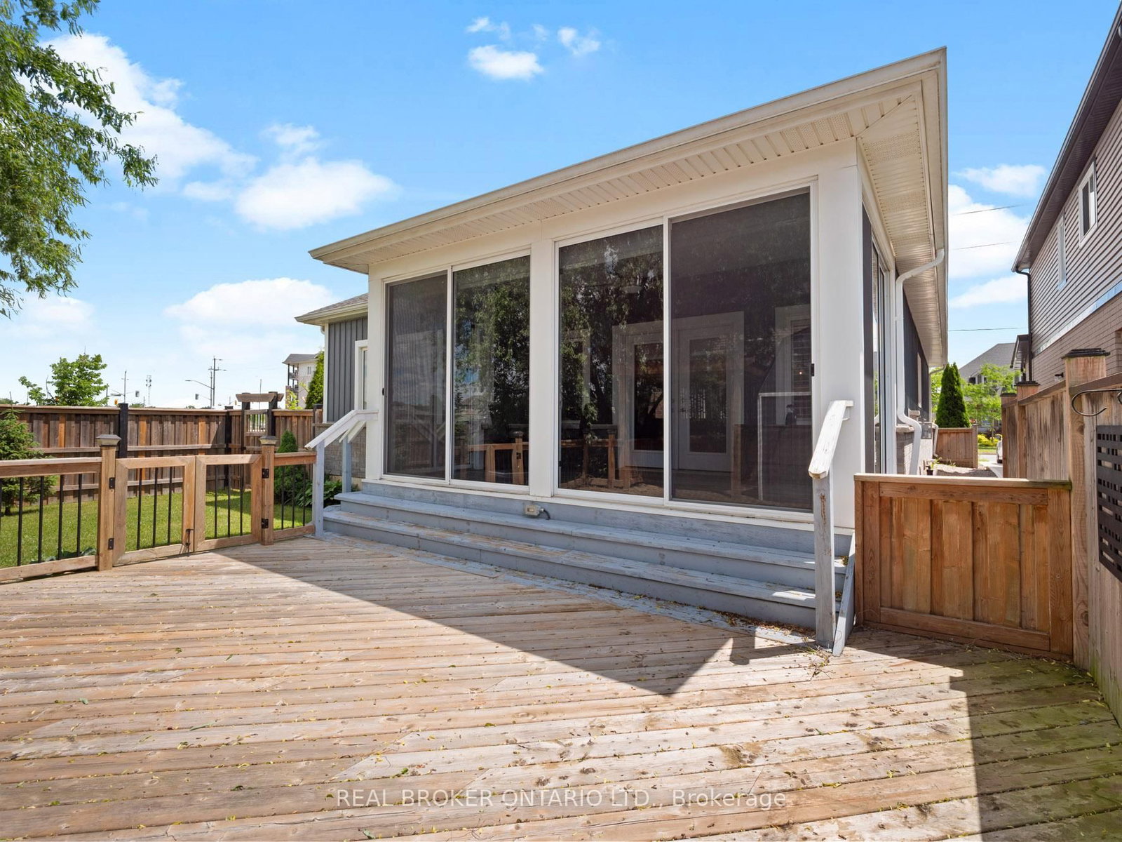 285 South Pelham Road • Welland, ON photo 35