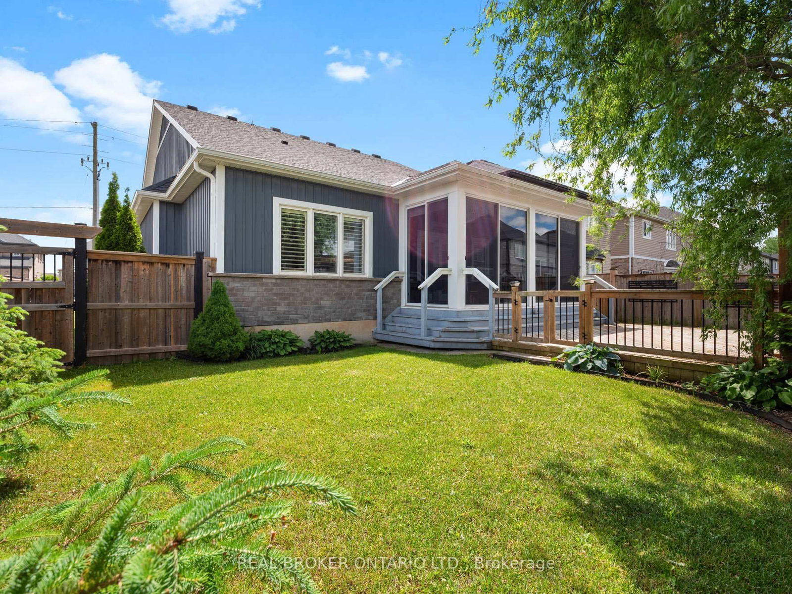 285 South Pelham Road • Welland, ON photo 36