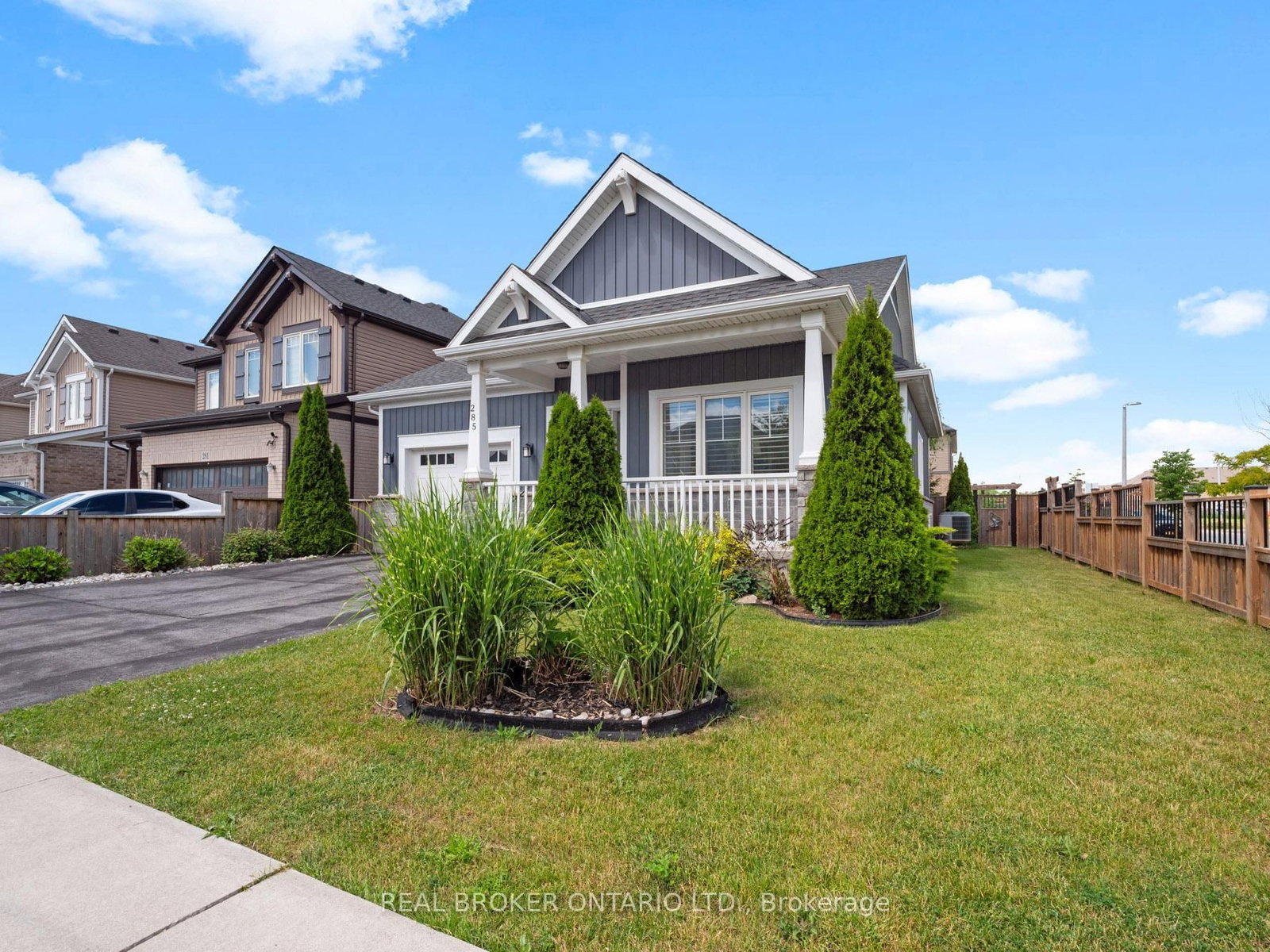 285 South Pelham Road • Welland, ON photo 4