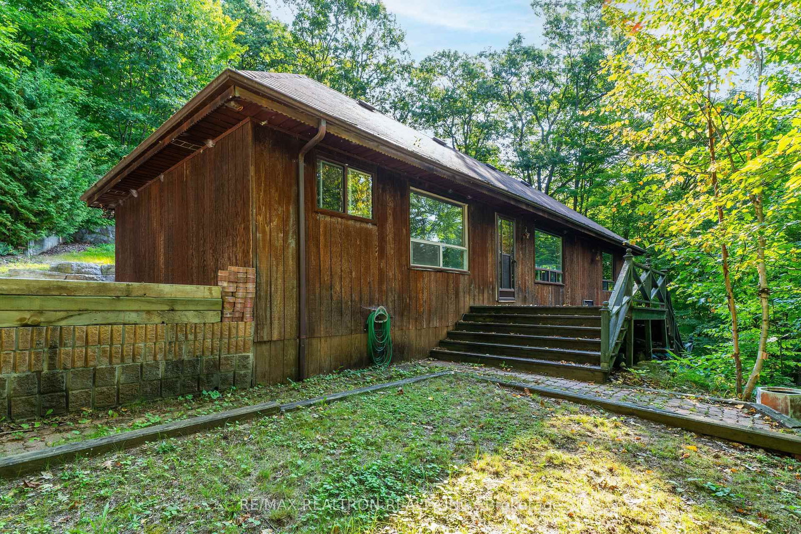 1030 McCabe Road • Lake of Bays, ON photo 2