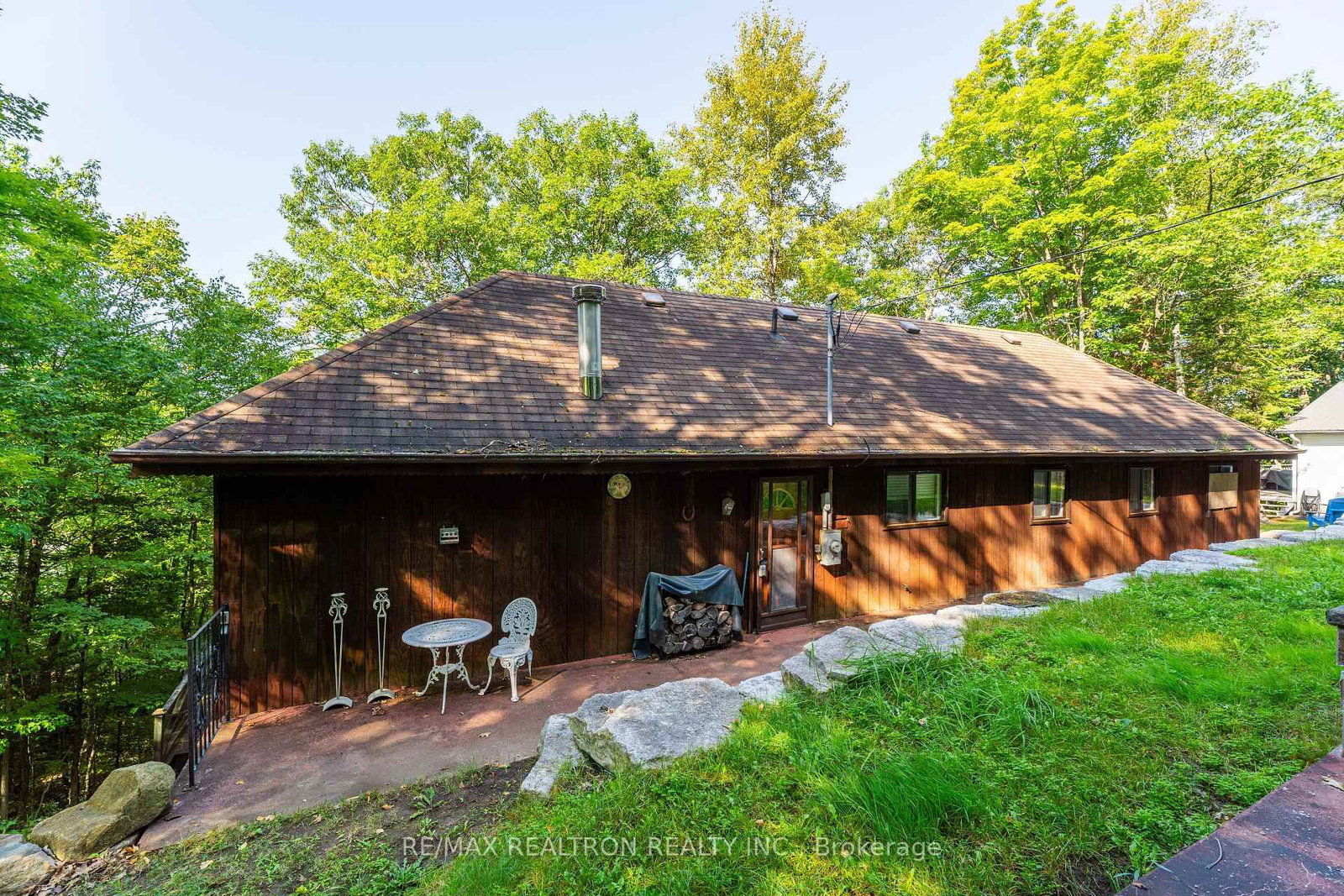 1030 McCabe Road • Lake of Bays, ON photo 3