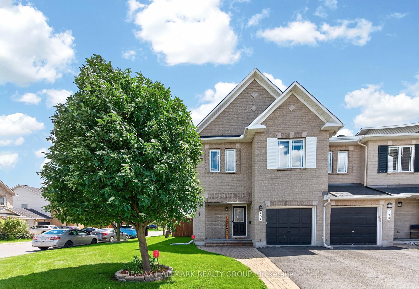 Townhouse sold at 151 Branthaven Street, Orleans, Ontario, K4A 0A1 - Avalon East - MLS: X13486922