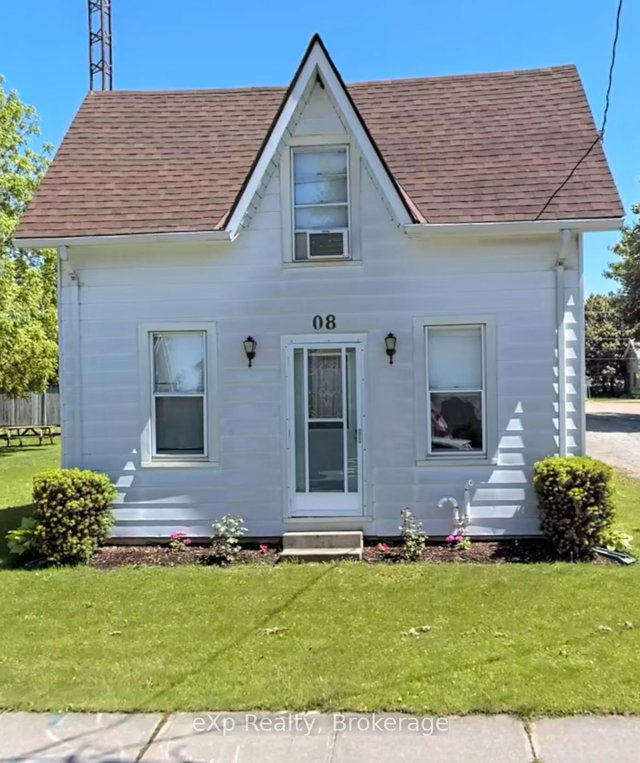 8 West Street