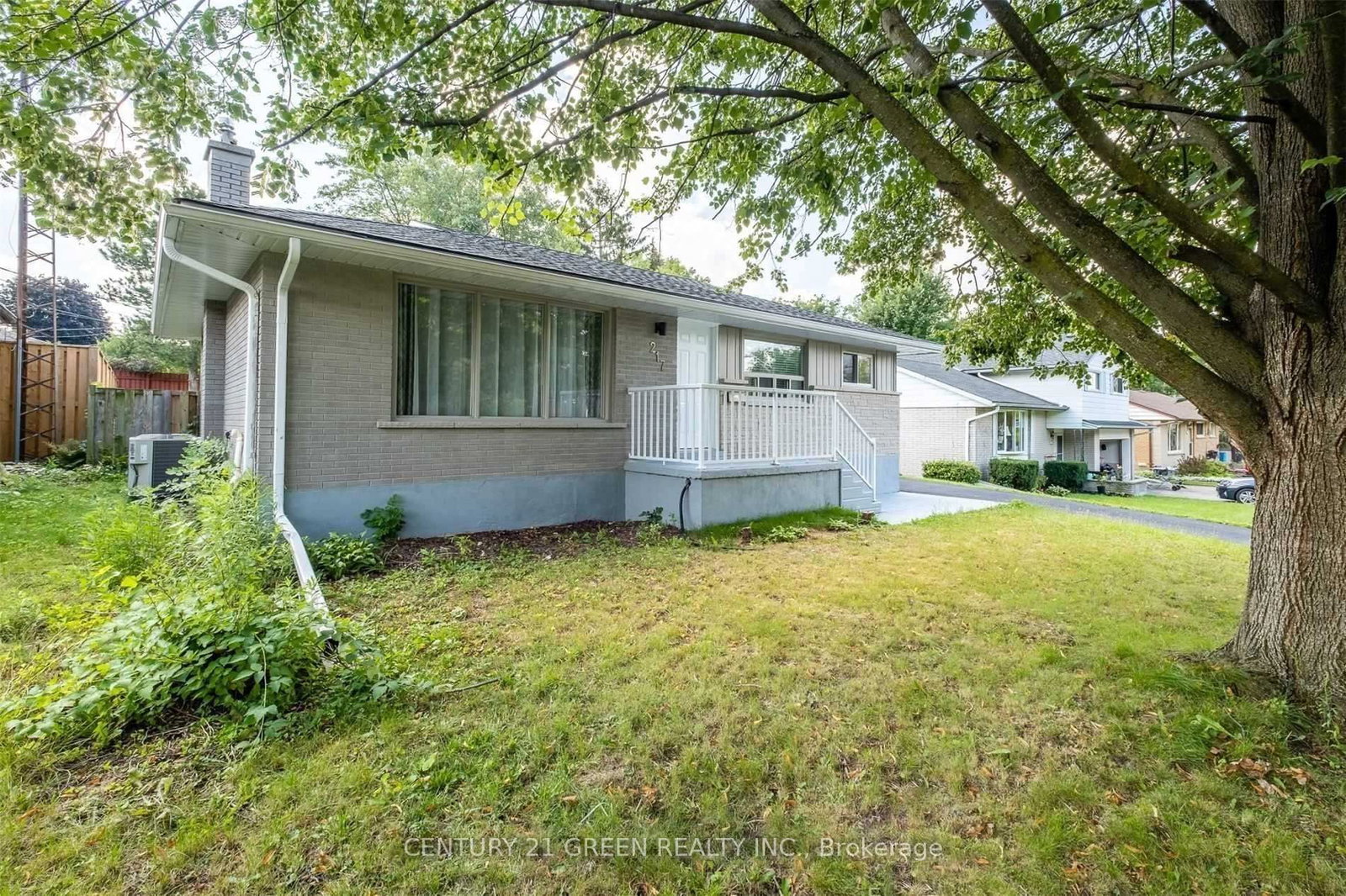 217 Mayfield Avenue • Waterloo, ON photo 18