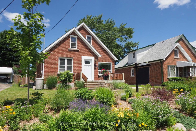784 Elizabeth Street