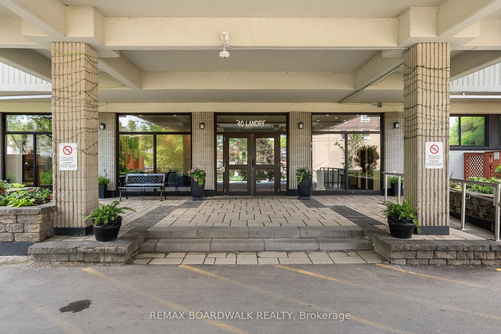 40 Landry Street • #812 • Ottawa, ON photo 3