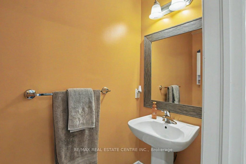 131 Samuel Drive • Wellington North, ON photo 12