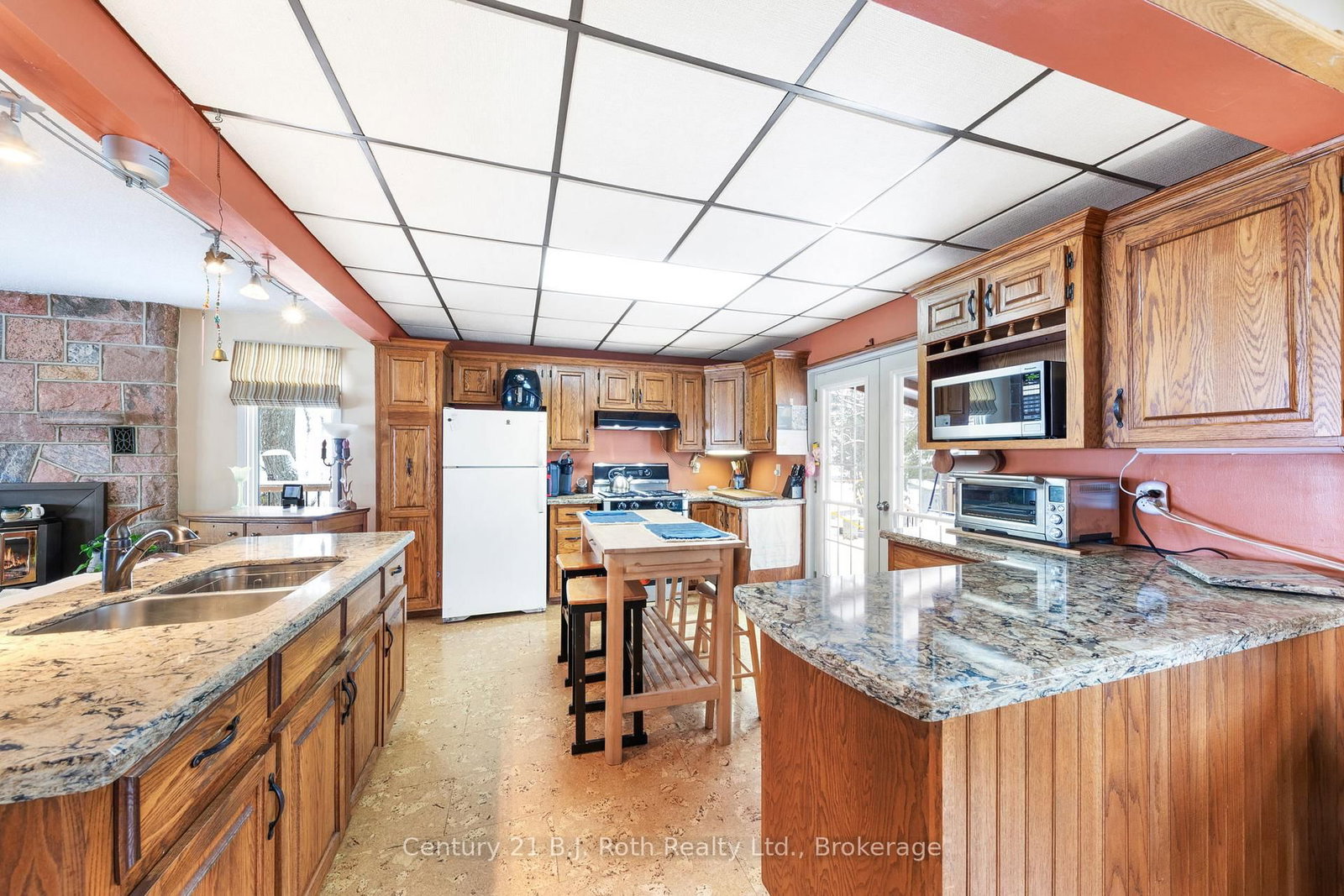 Listing Image 9