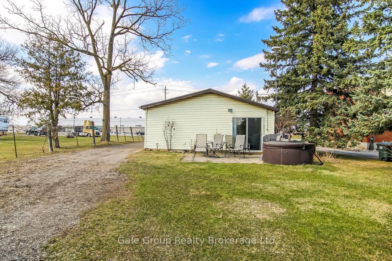 Listing Image 19