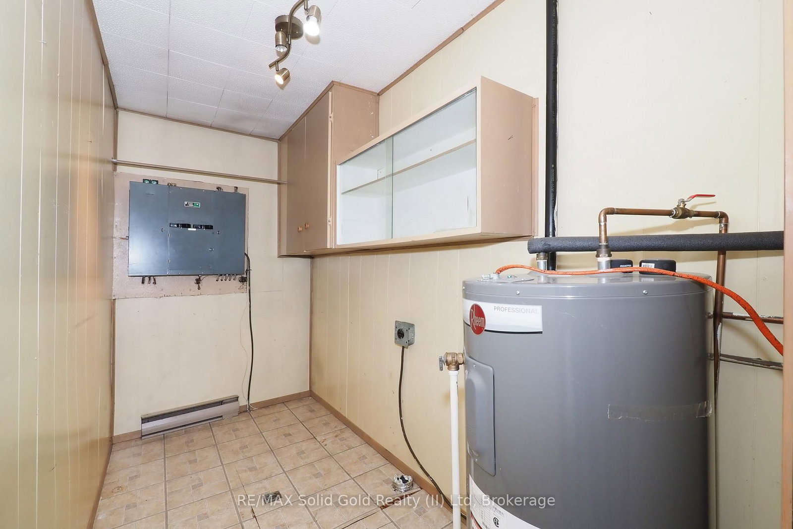Listing Image 10