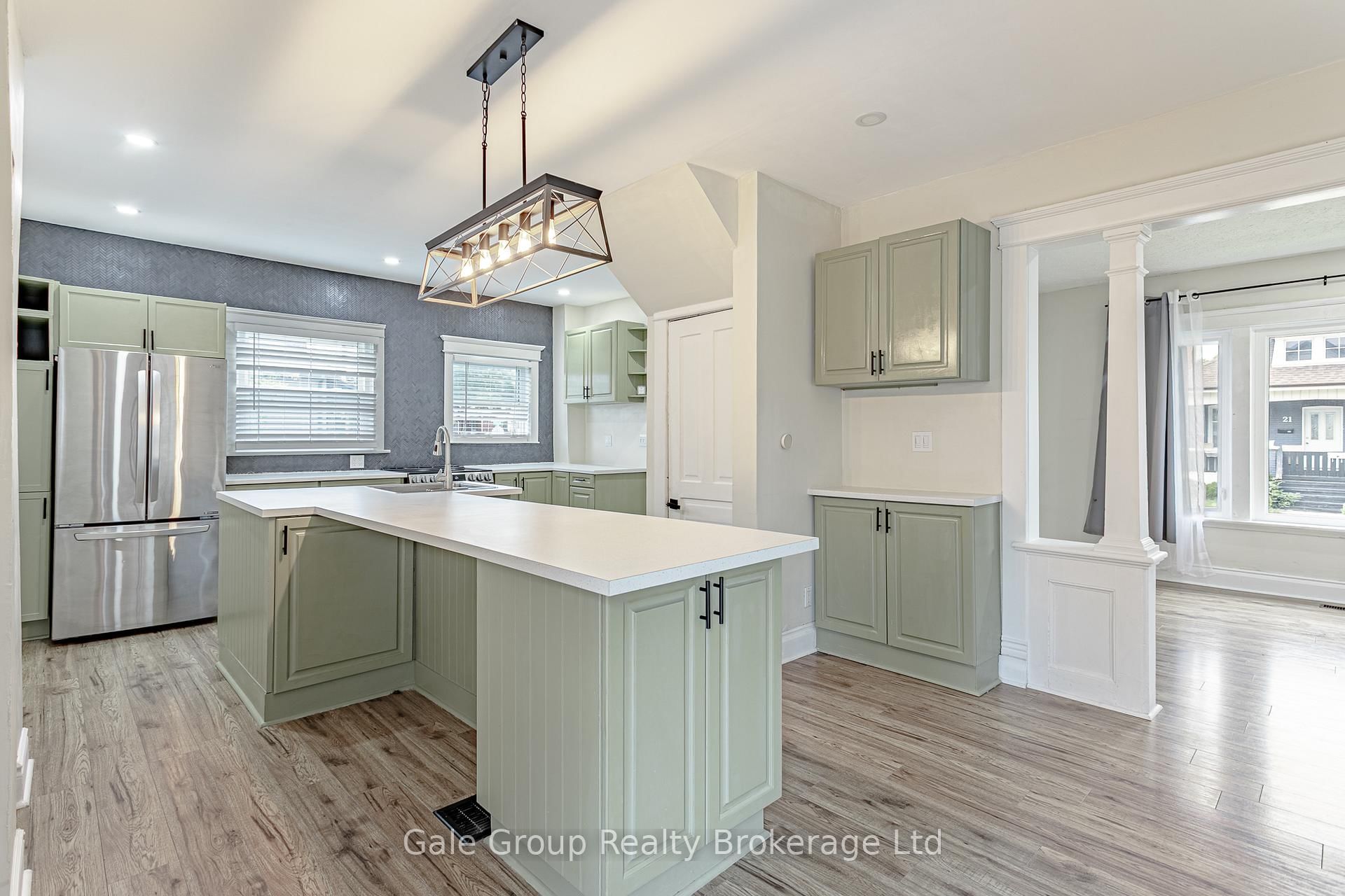 22 Strathcona Avenue