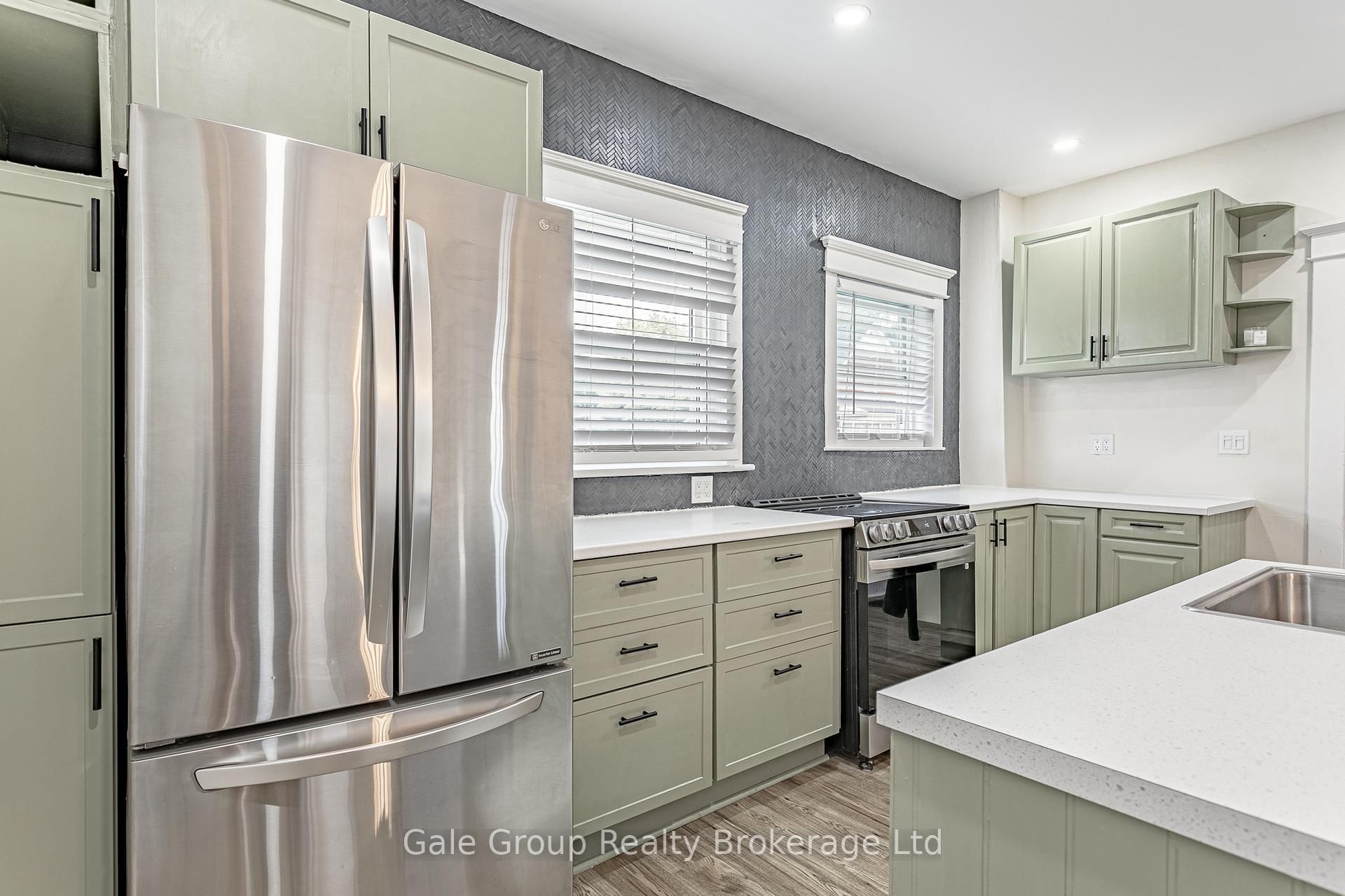 22 Strathcona Avenue