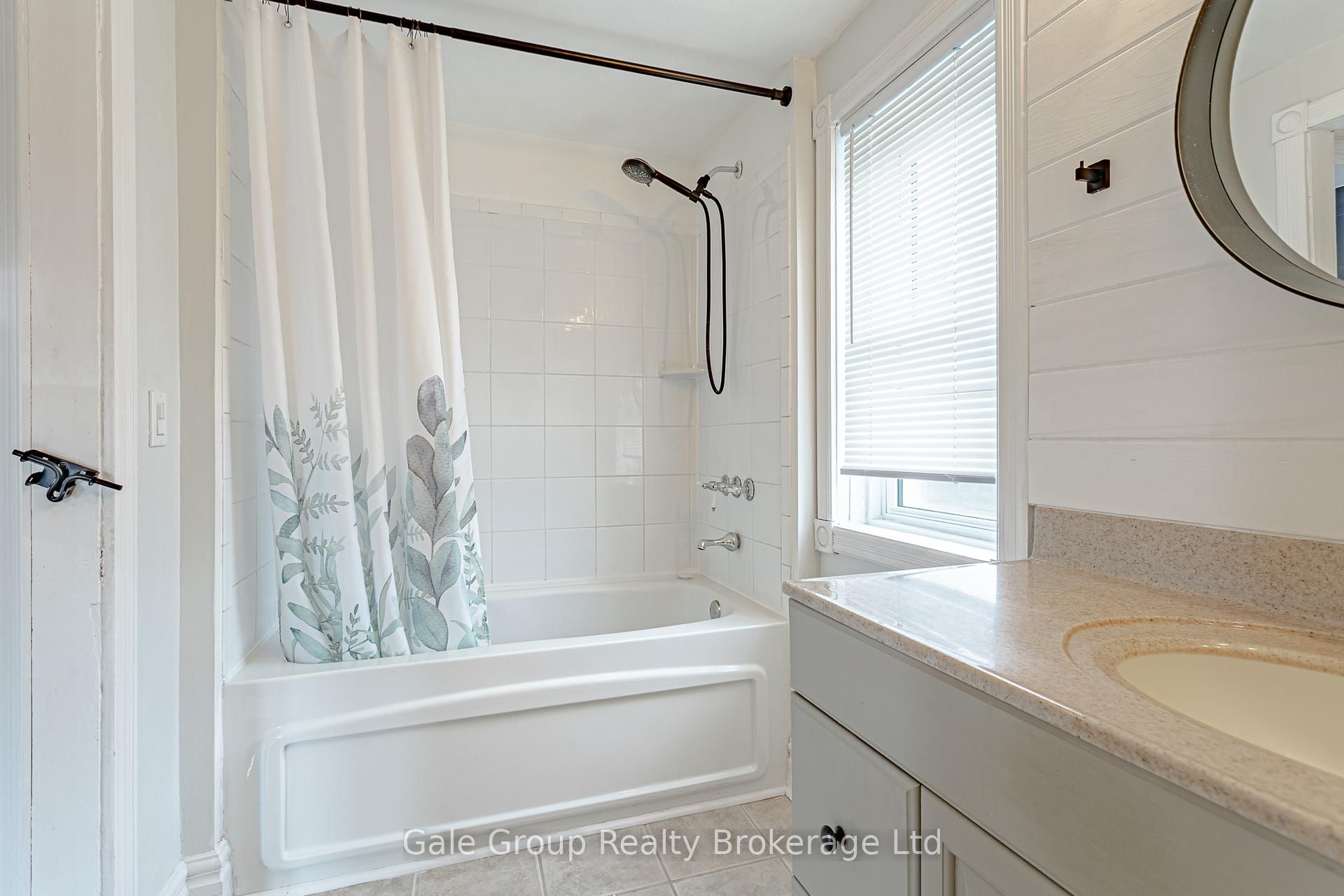 22 Strathcona Avenue
