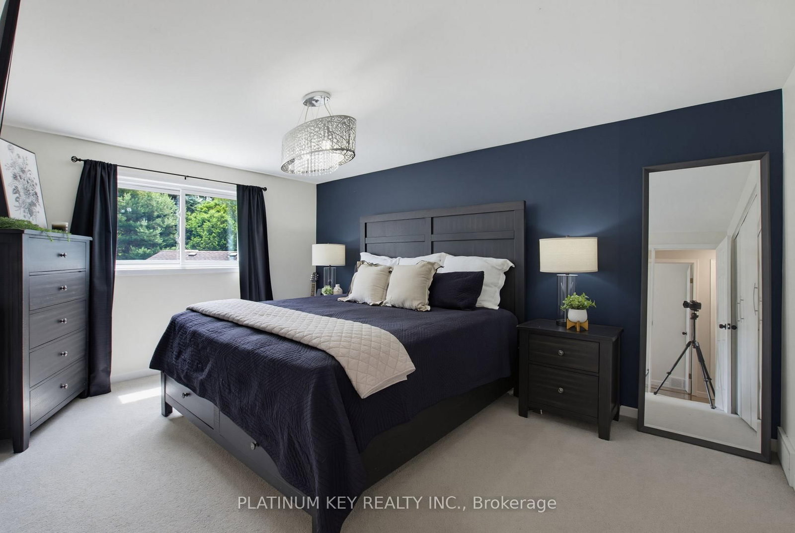 16 Sharpe Drive • Strathroy-Caradoc, ON photo 16