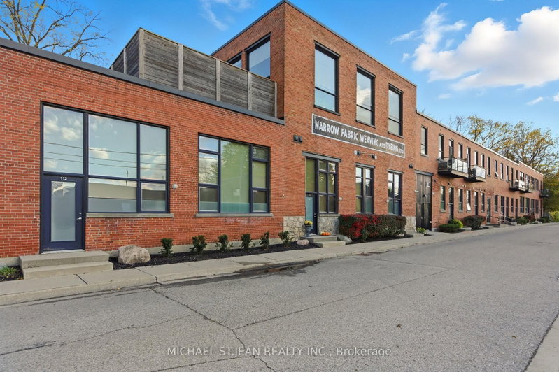 203 - 85 Spruce Street N