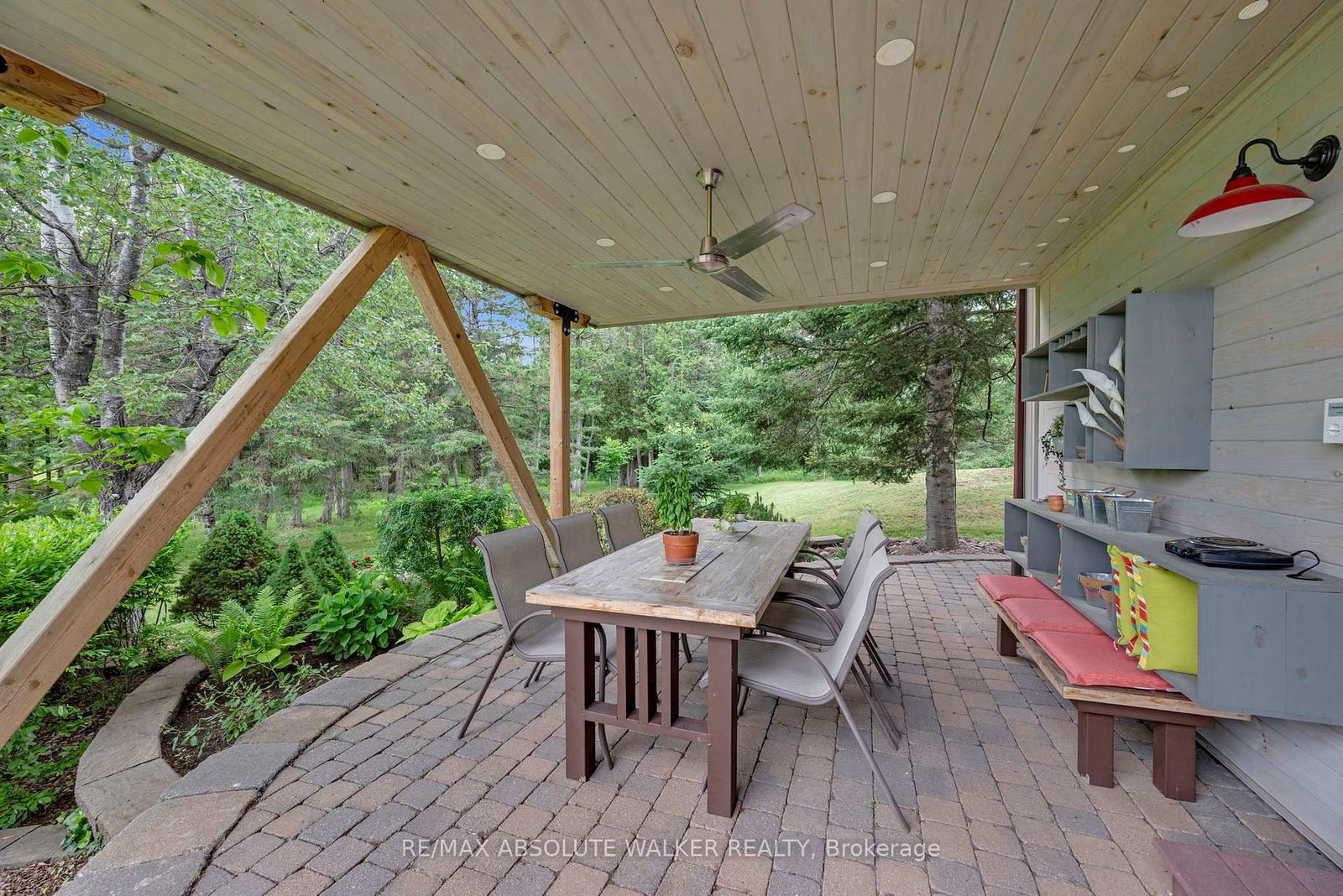 194 Wagon Drive • Ottawa, ON photo 7