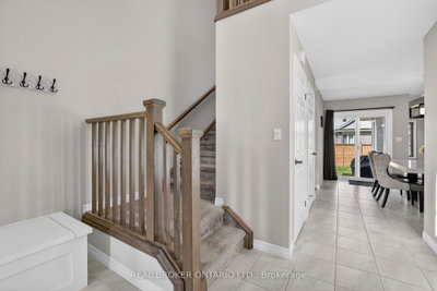 48 Curren Crescent • Tillsonburg, ON photo 9