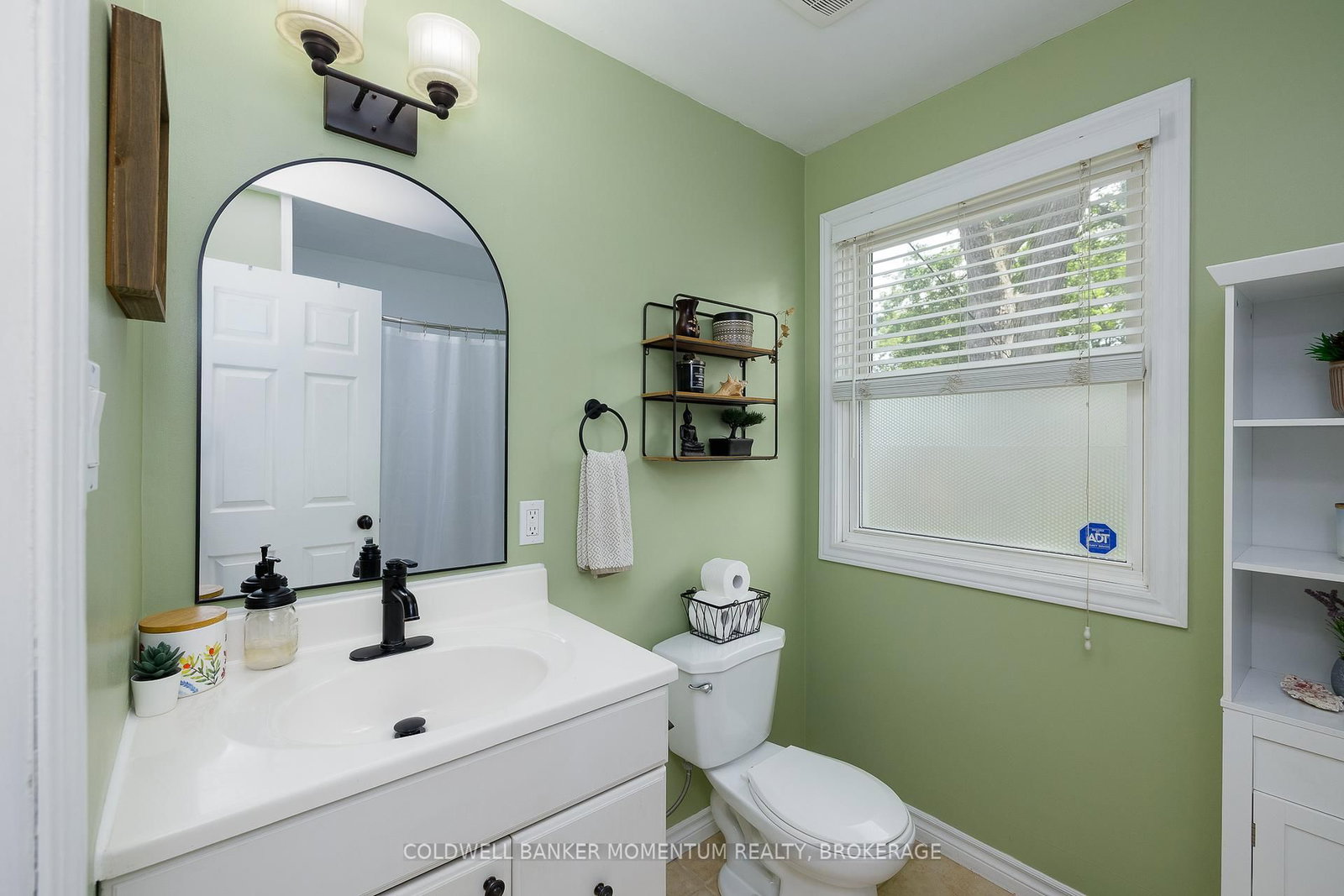 74 Haig Street • St. Catharines, ON photo 9