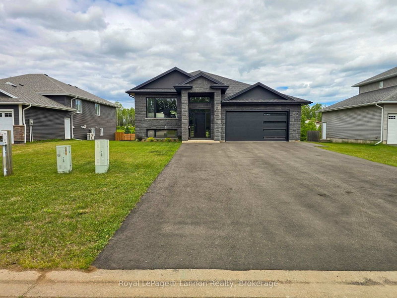 2708 King George's Park Dr.