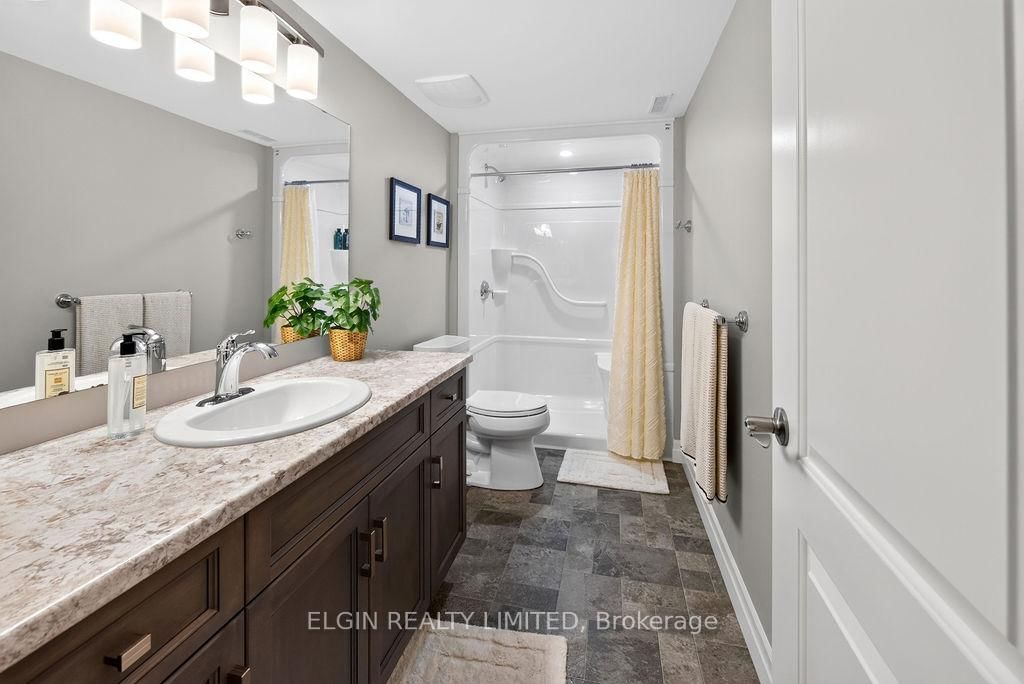 40 Glengariff Drive • Southwold, ON photo 19