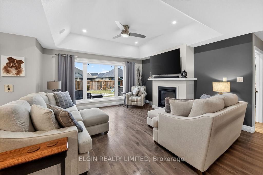 40 Glengariff Drive • Southwold, ON photo 3